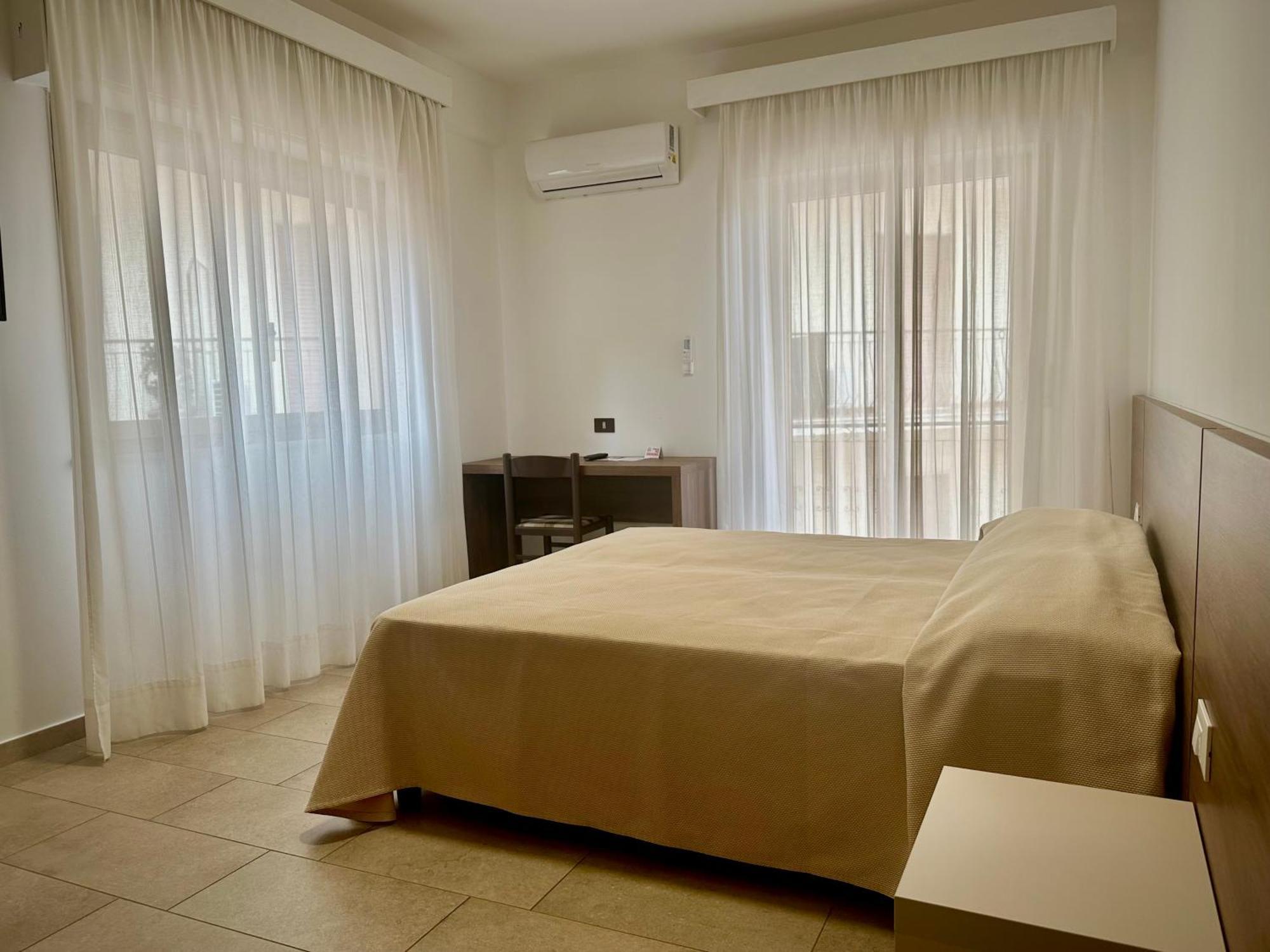 Soleado Hotel